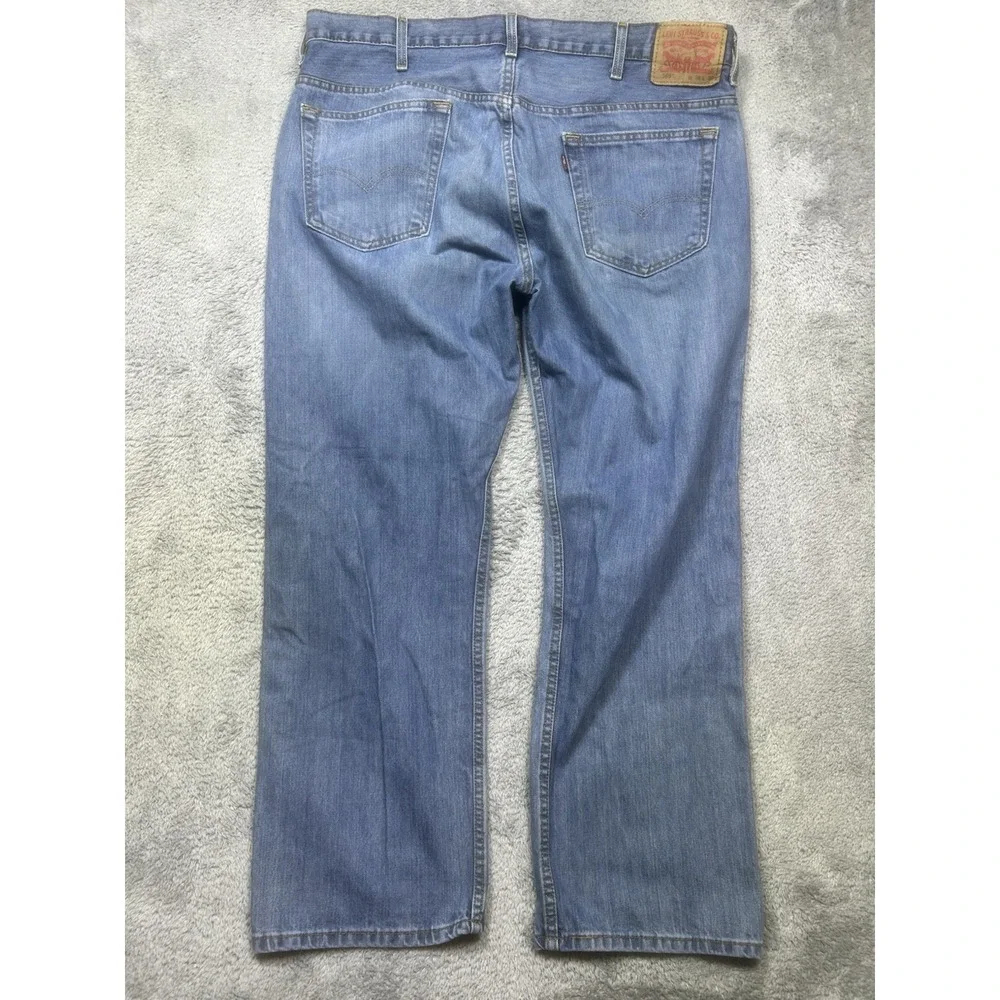 Levis levis 569